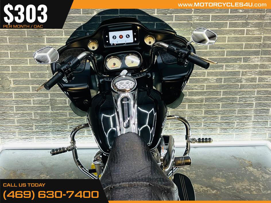 Road Glide®