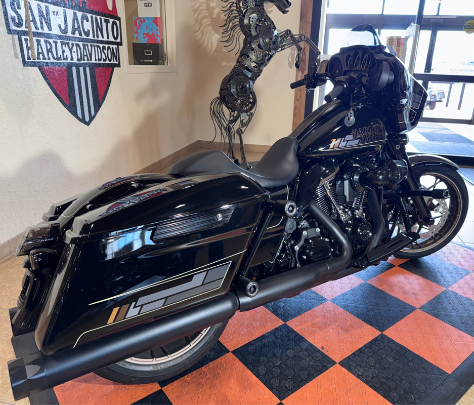 Street Glide® ST
