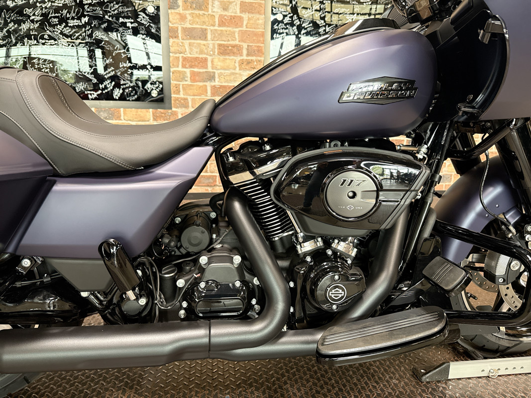 Road Glide®