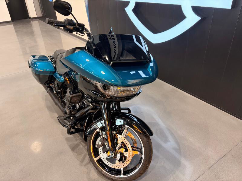 Road Glide®