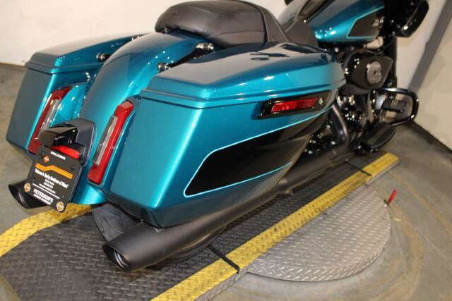Road Glide®