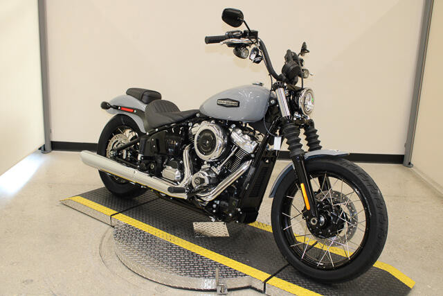 Street Bob®
