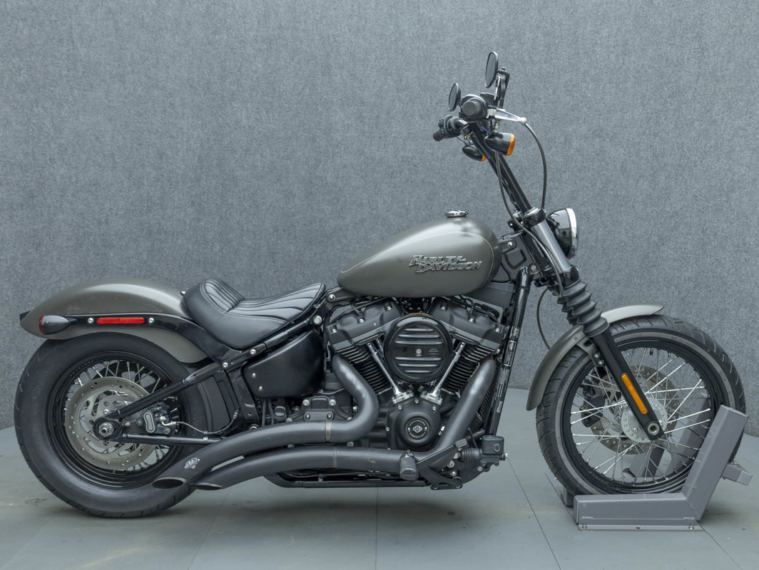 Softail® Street Bob®