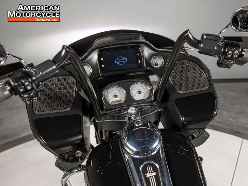 Road Glide®