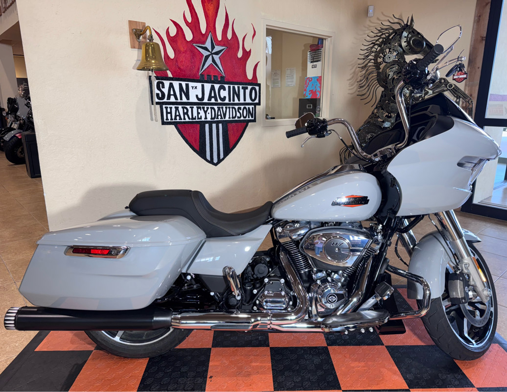Road Glide®