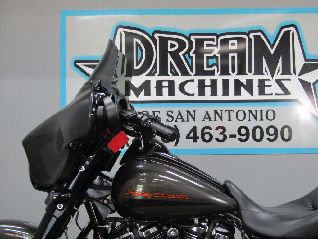 Street Glide® Special
