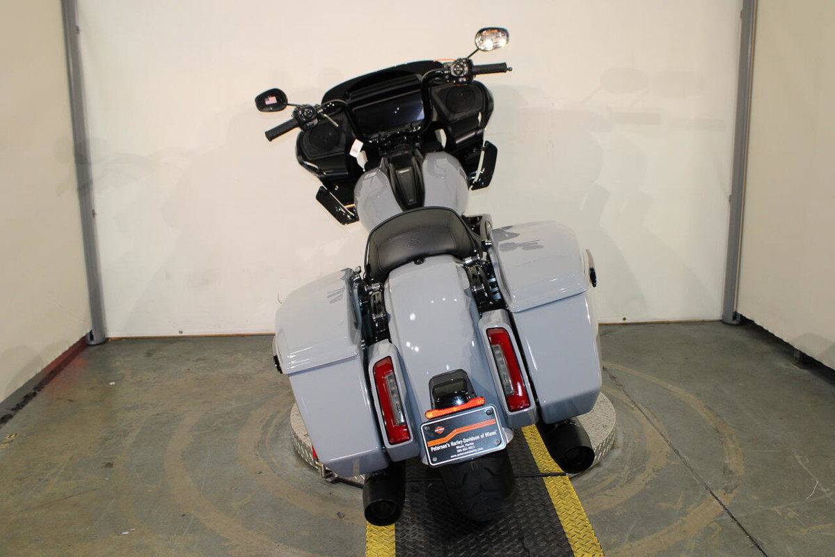 Road Glide®