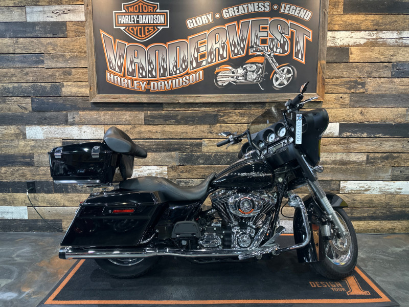Street Glide®