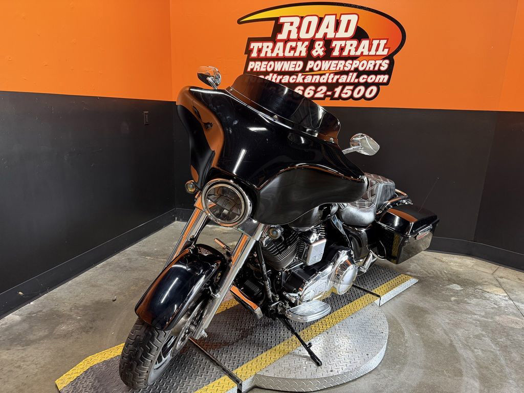 Street Glide®