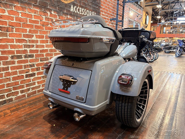 Street Glide® 3 Limited