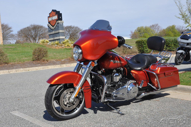 Street Glide® PowerPak