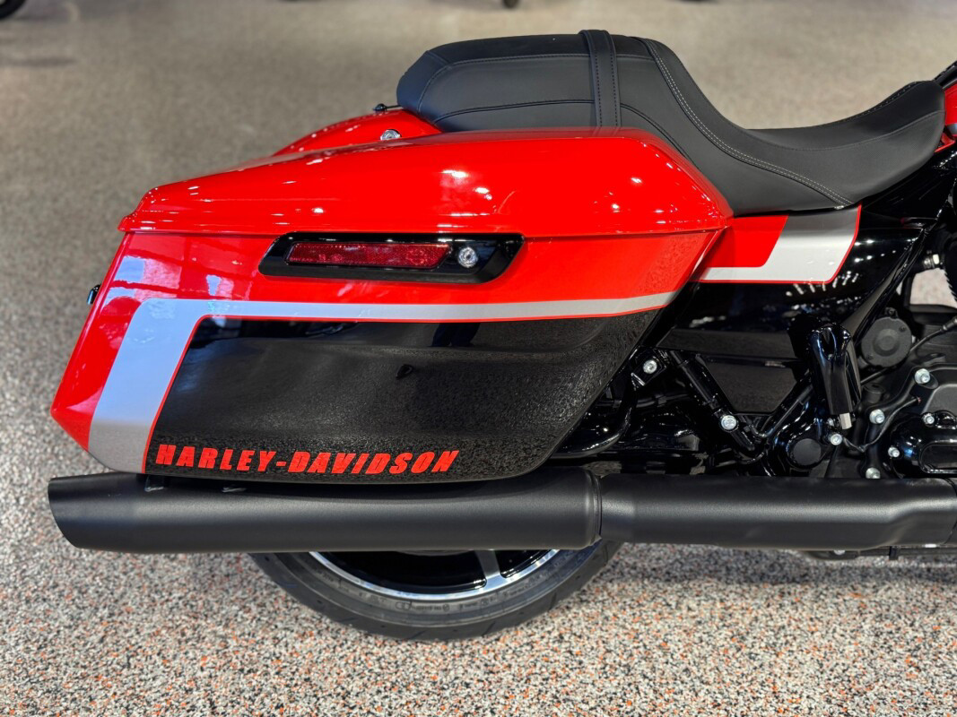 Road Glide®