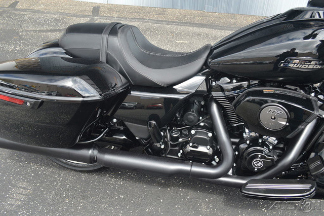 Road Glide®