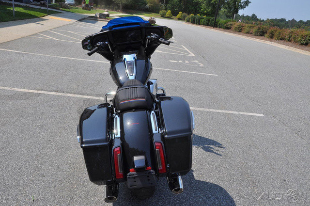 Street Glide®