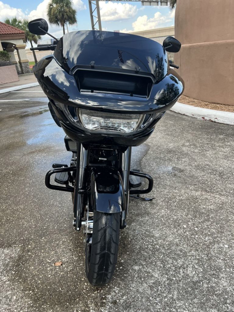 Road Glide®
