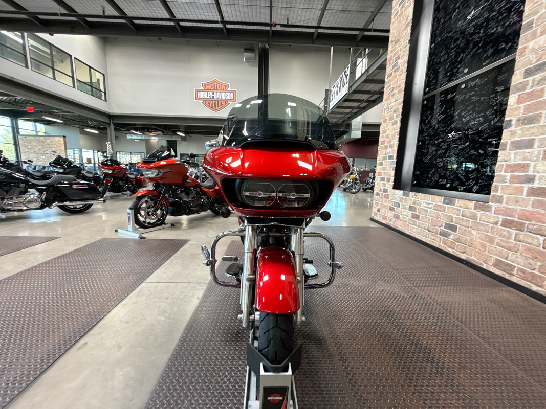Road Glide®