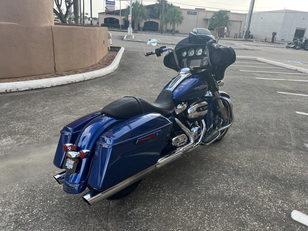 Street Glide® Special
