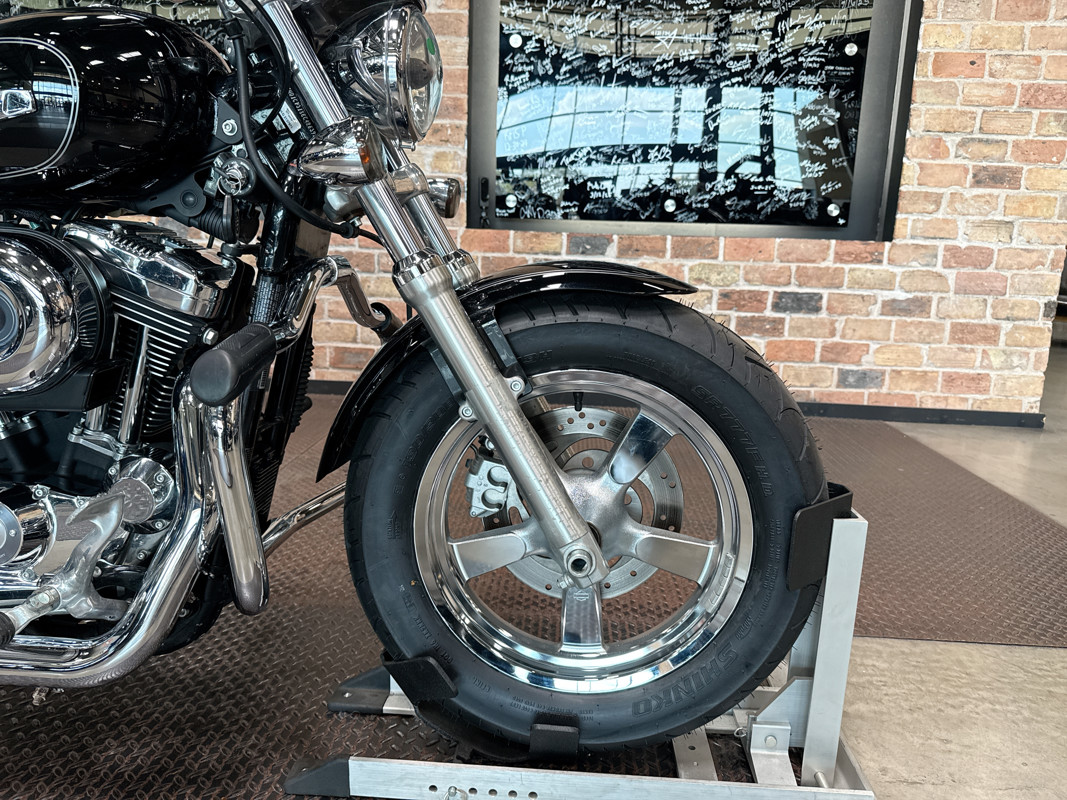 Sportster® 1200 Custom - H-D1 Factory Custom
