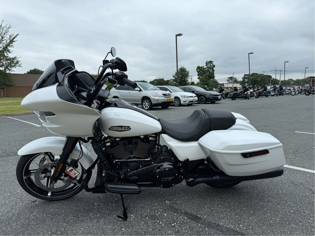 Road Glide®