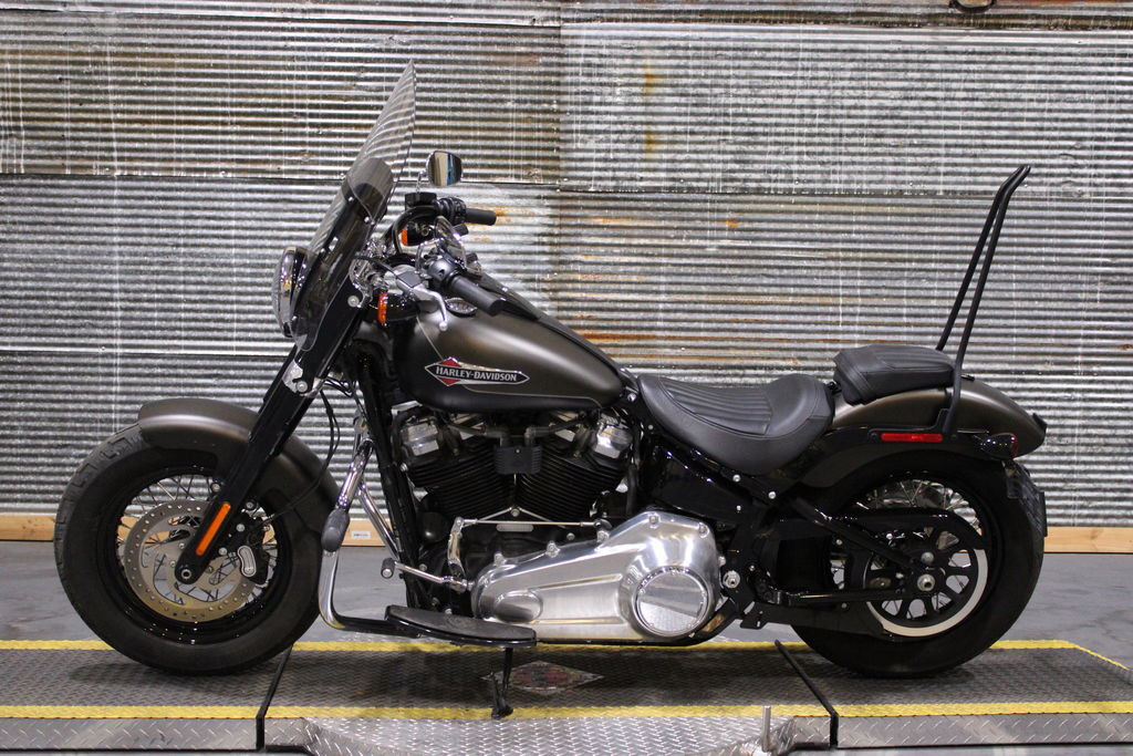 Softail® Slim®