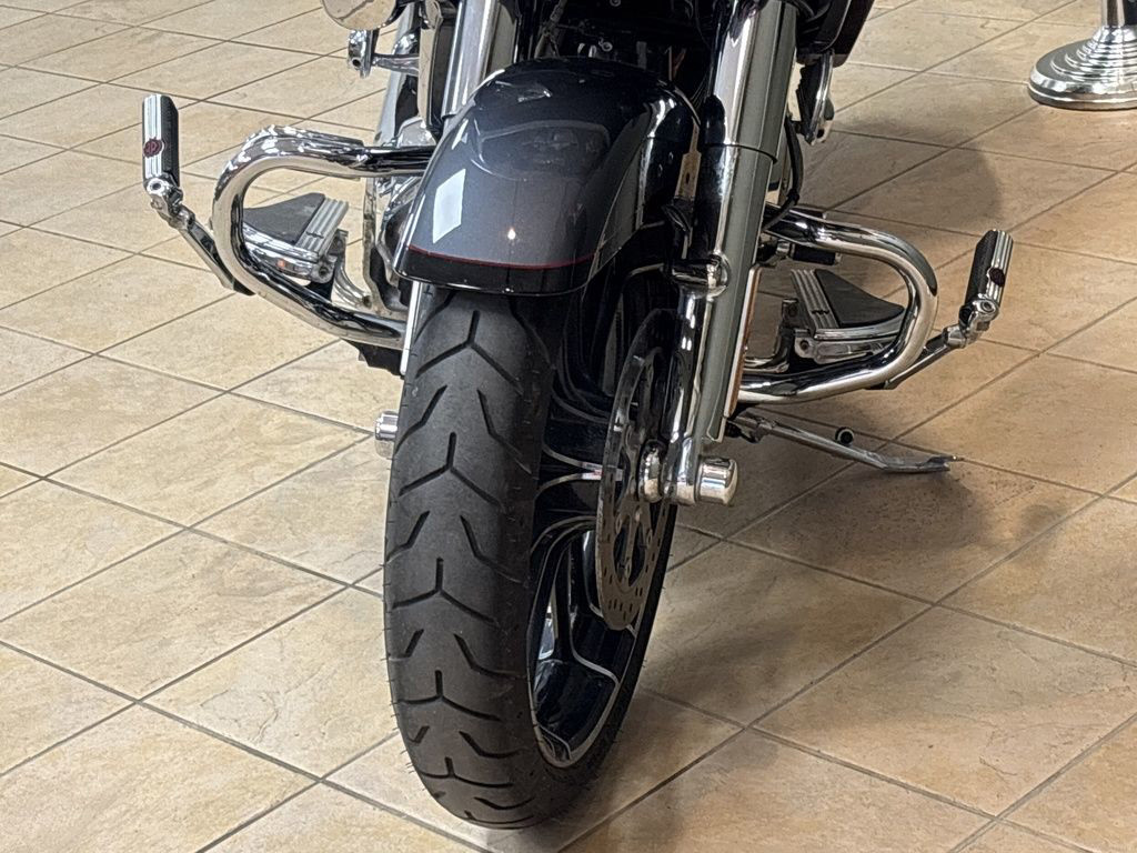 CVO® Road Glide®