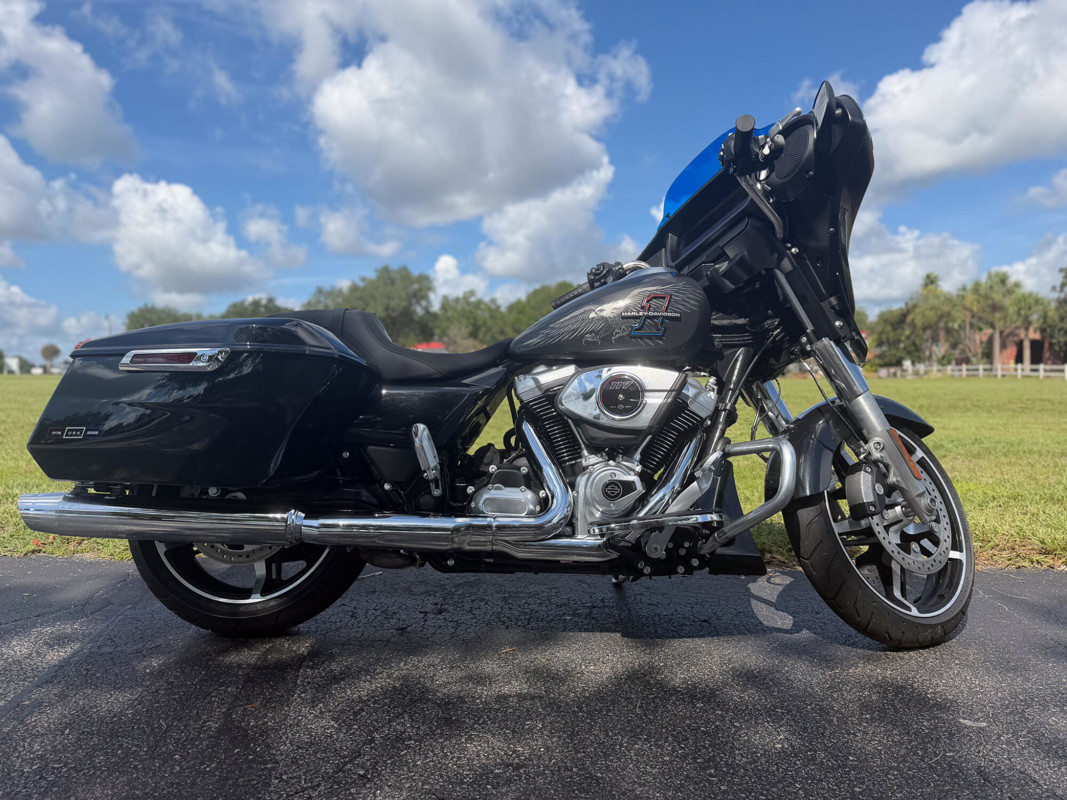 Street Glide®