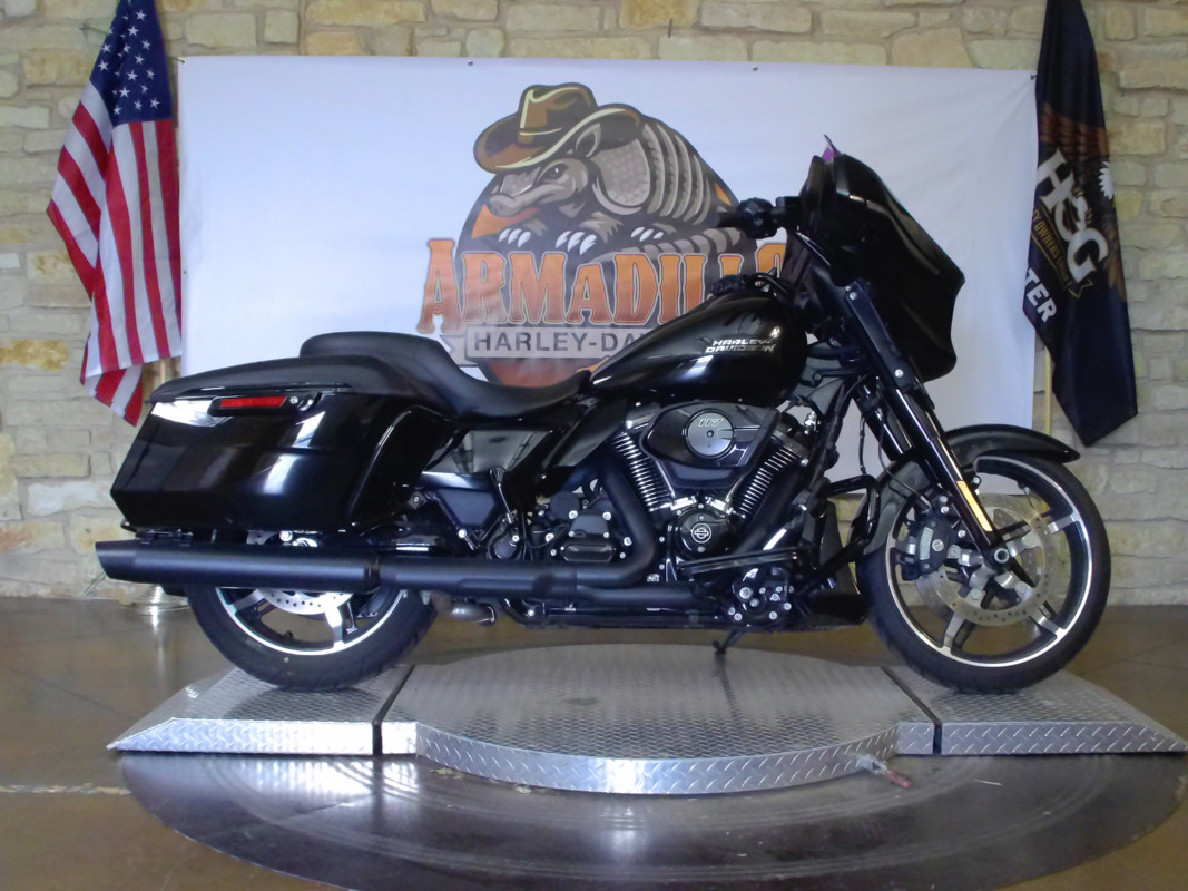 Street Glide®