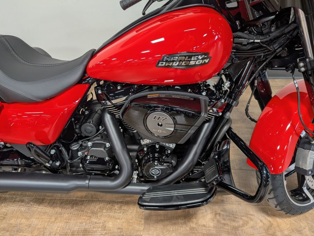 Street Glide®