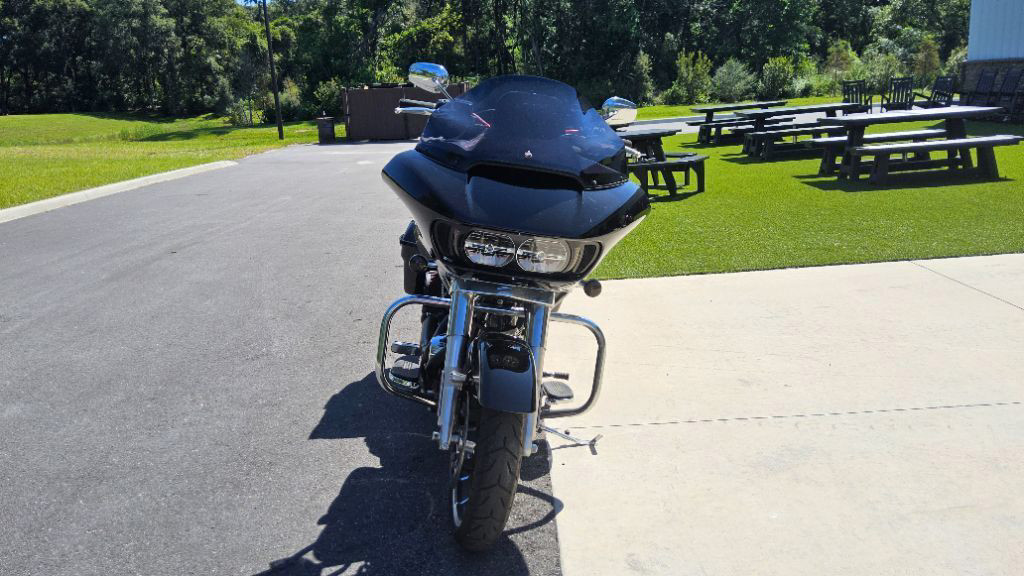 Road Glide®