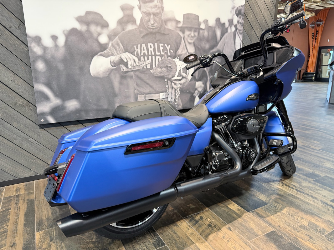 Road Glide®