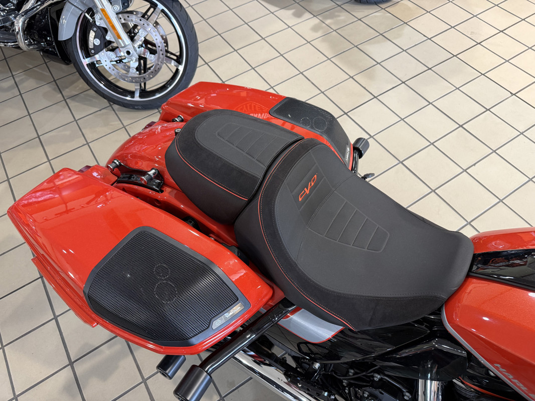 CVO® Road Glide®