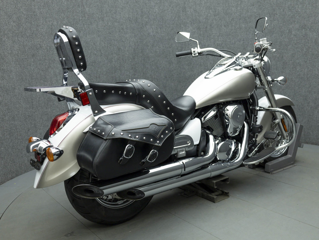 Vulcan 900 Classic LT