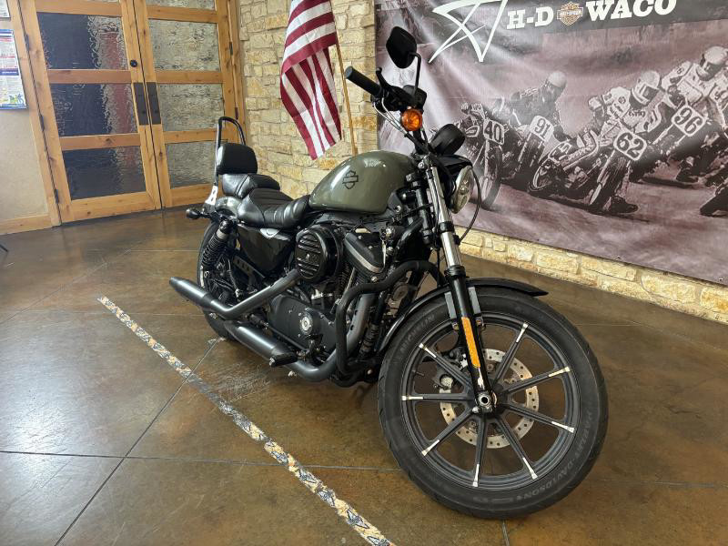 Iron 883®