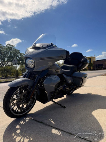 Street Glide® Limited