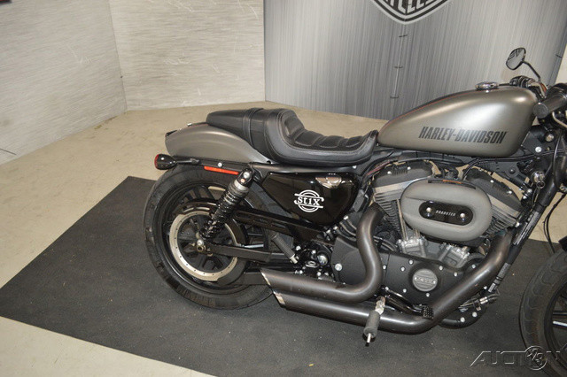 Sportster® Roadster®