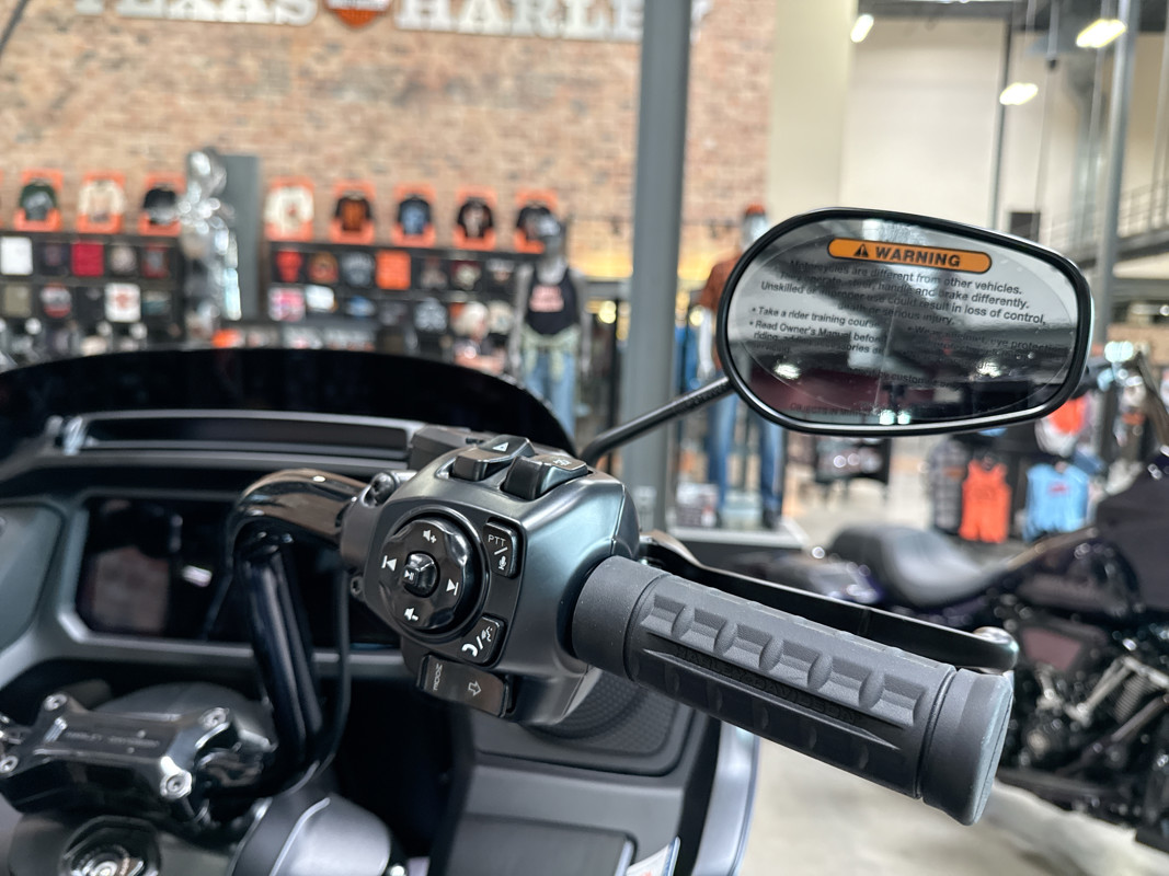 Road Glide®