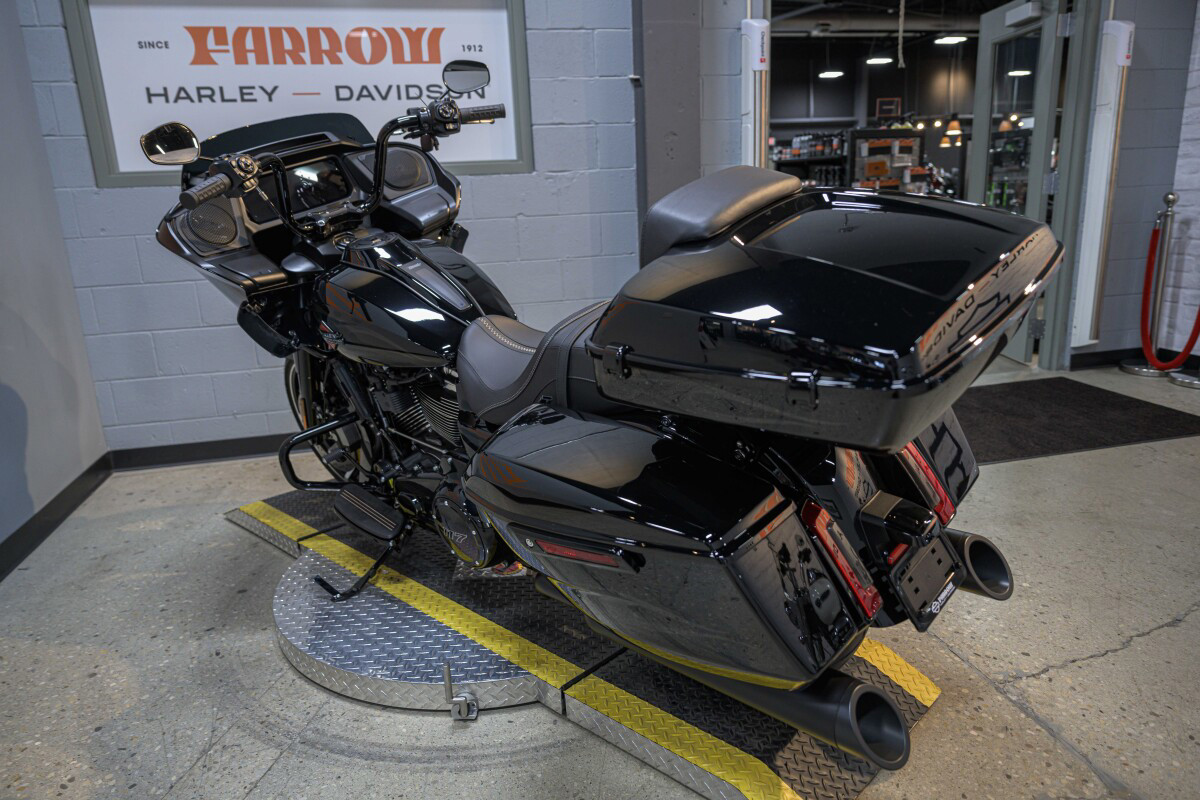 Road Glide®