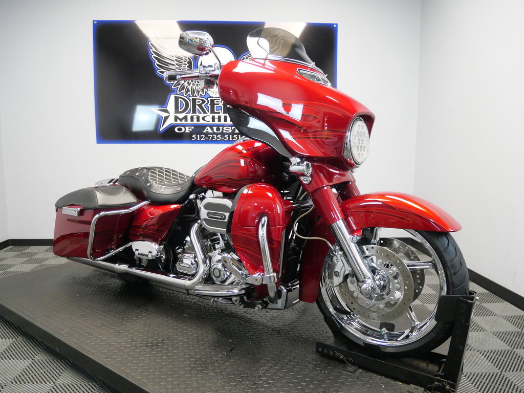 CVO® Street Glide®