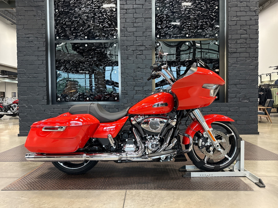 Road Glide®