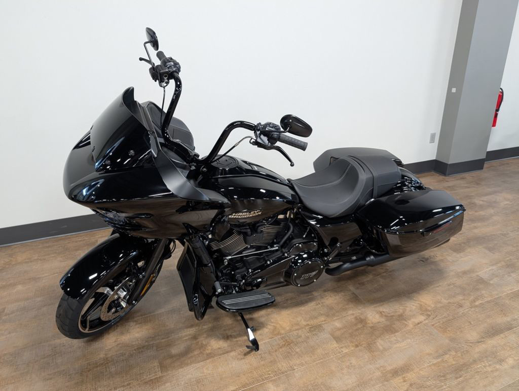 Road Glide®