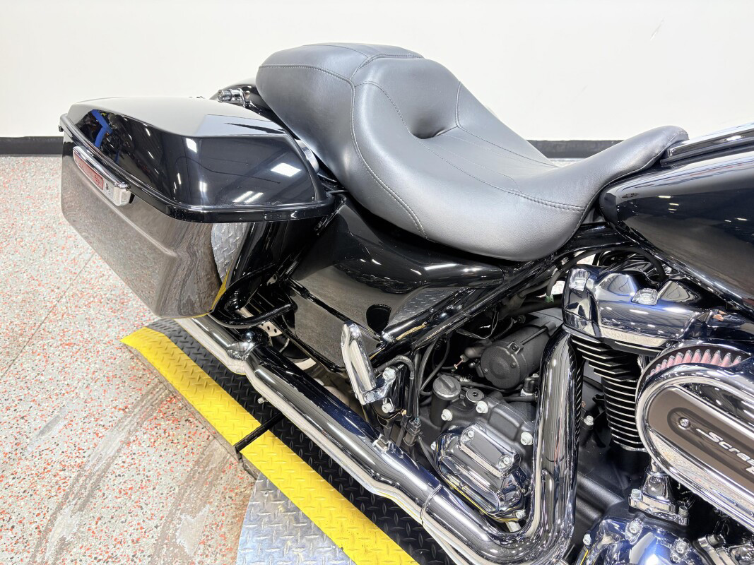 Road Glide®