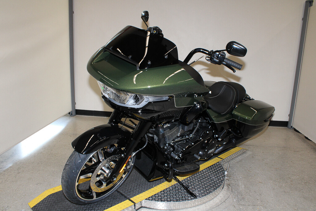 Road Glide®