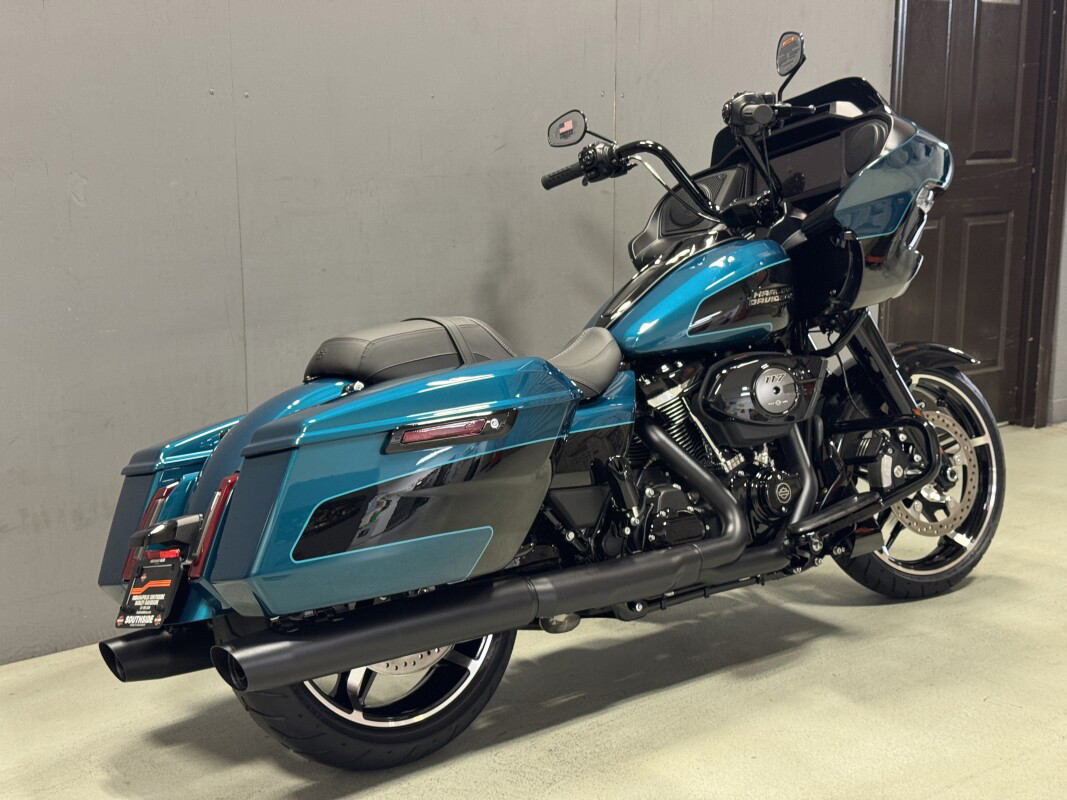 Road Glide®