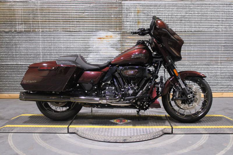 CVO® Street Glide®