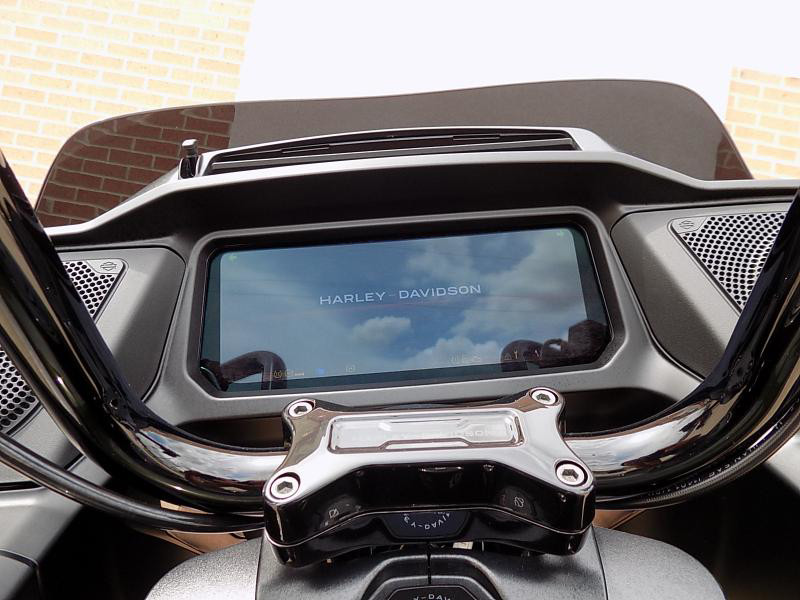 Road Glide®