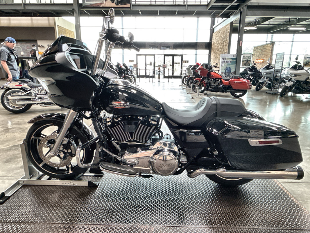 Road Glide®