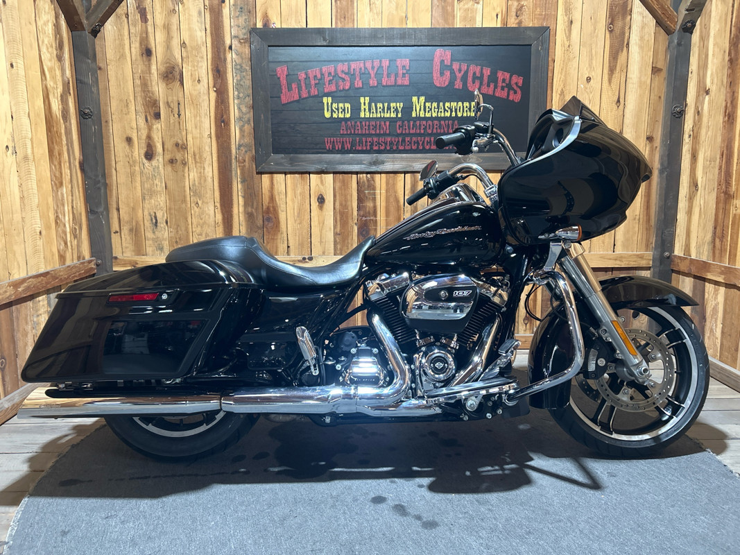 Road Glide®