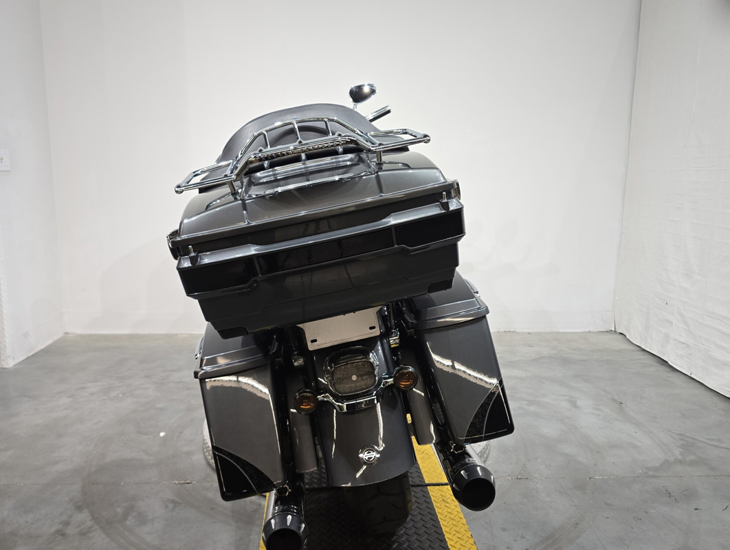 CVO™ Road Glide® Ultra