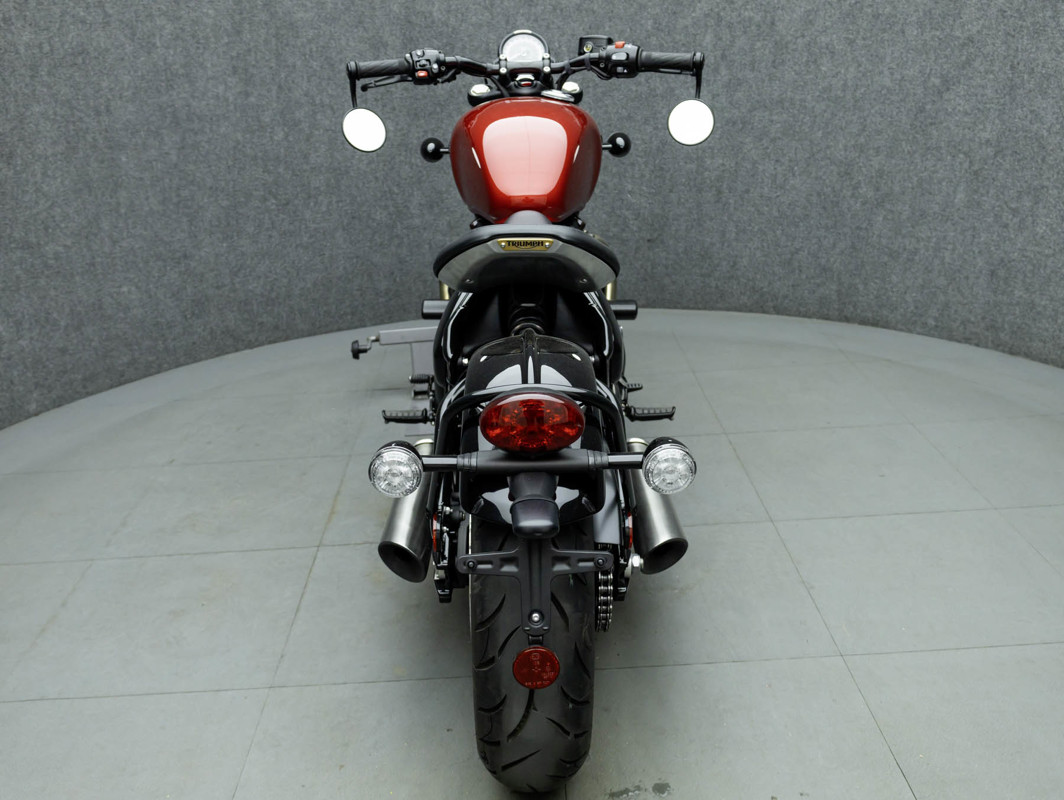 Bonneville Bobber