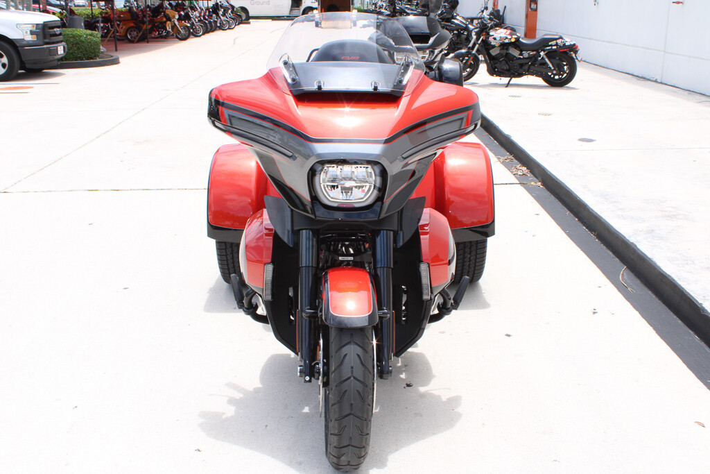 CVO® Street Glide® 3 Limited